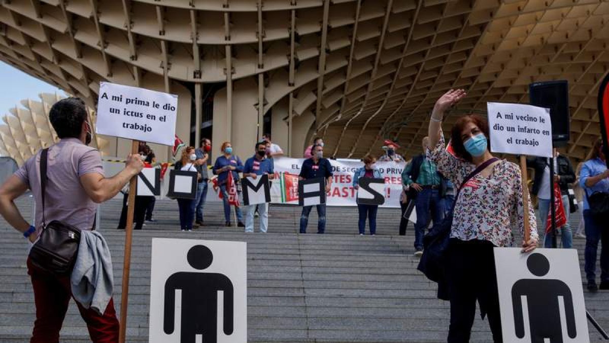 Protesta contra los ertes el Día Internacional de la Seguridad y Salud en el Trabajo. JULIO MUÑOZ