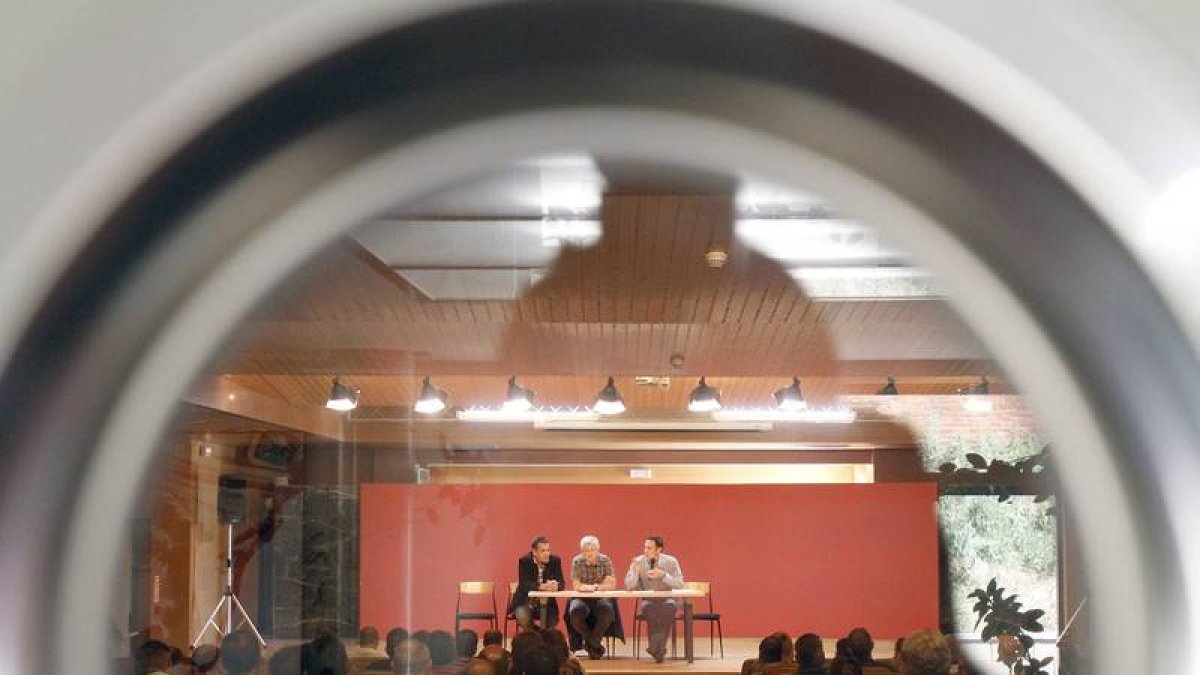 Última asamblea general de los trabajadores de Antibióticos