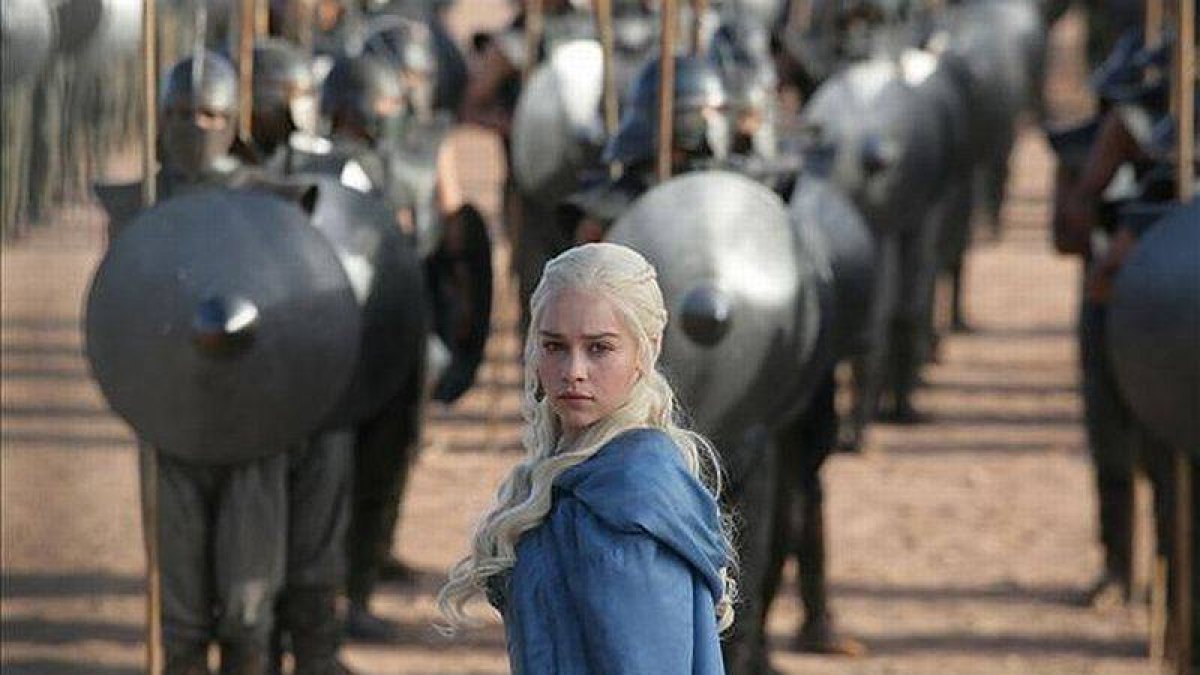 La actriz Emilia Clarke, como Daenerys Targaryen en 'Juego de tronos'.