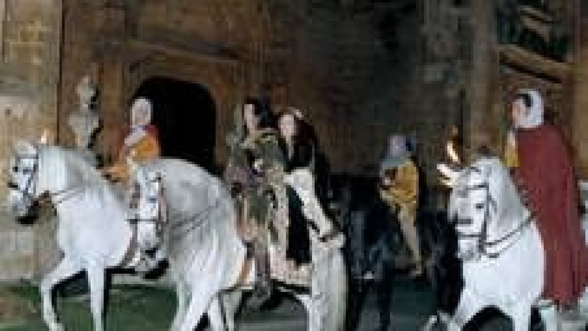 Los novios, Juan de Dios Heredia y Ana Colado, llegaron a San Marcos en caballo