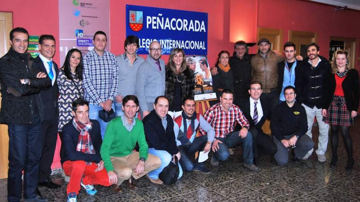 El ‘Desafío Solidario’ reunió a organizadores y deportistas en el Colegio Internacional Peñacorada.