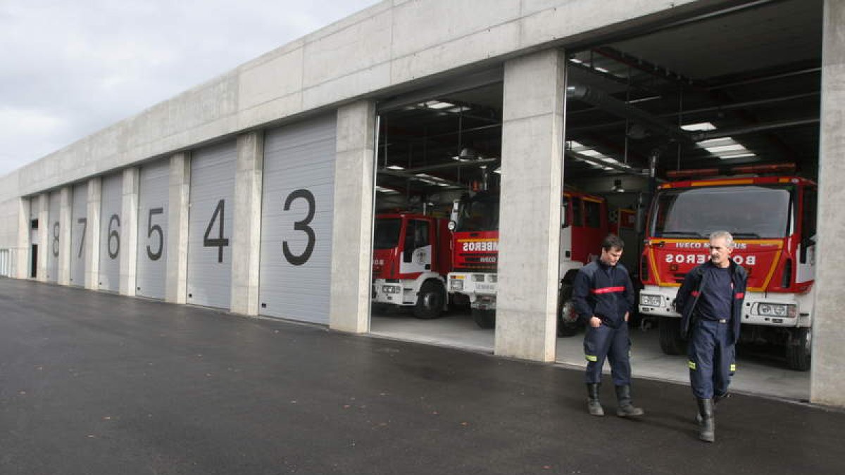 Imagen de archivo del parque municipal de bomberos de Ponferrada. ANA F. BARREDO