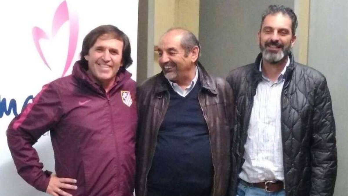 Rafael Carmona (Atlético), Manolo Díaz y Fran (Peña). DL