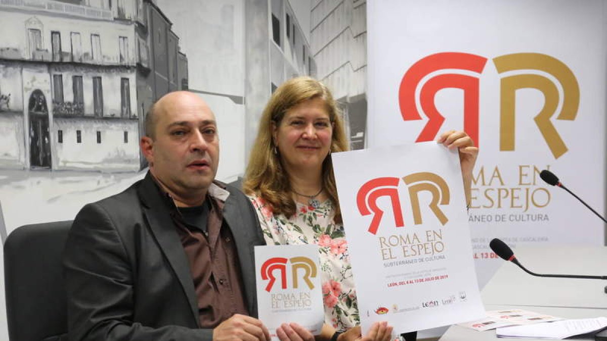 Margarita Torres y Víctor M. Díez. DL