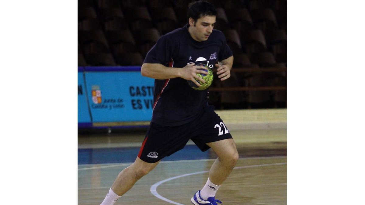 Carlos Ruesga durante un entrenamiento.