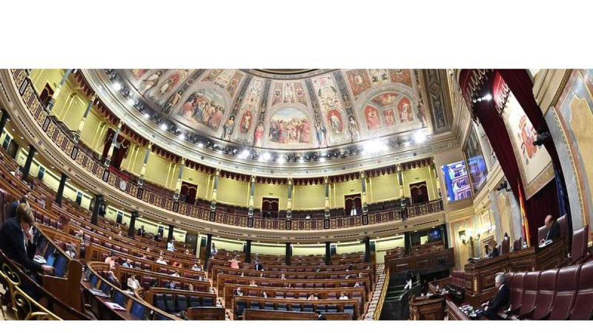 La nueva Junta Electoral Central se constituye hoy en el Congreso. VILLAR