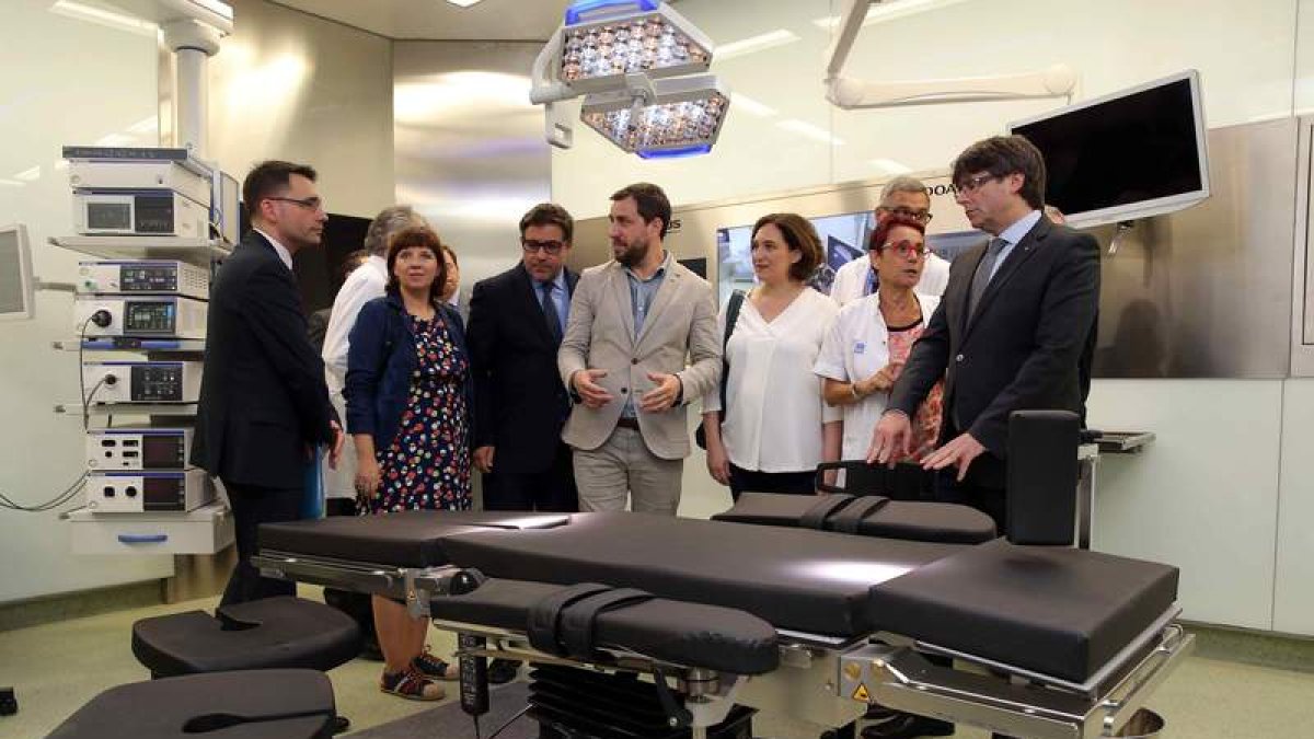 El presidente de la Generalitat asistió a la inauguración de la ampliación del Hospital del Mar. T. ALBIR