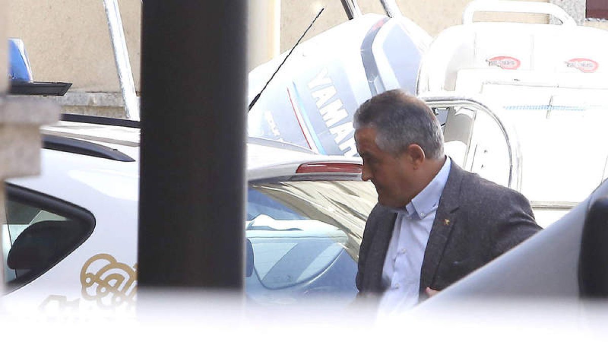 Pablo Martínez es el padre de Triana Martínez y esposo de Montserrat Gómez