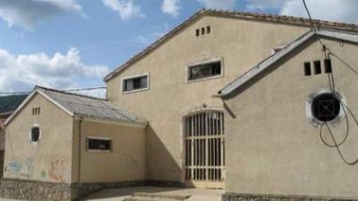 La plaza de abastos de Cistierna se remodelará con el plan de convergencia de la Junta.