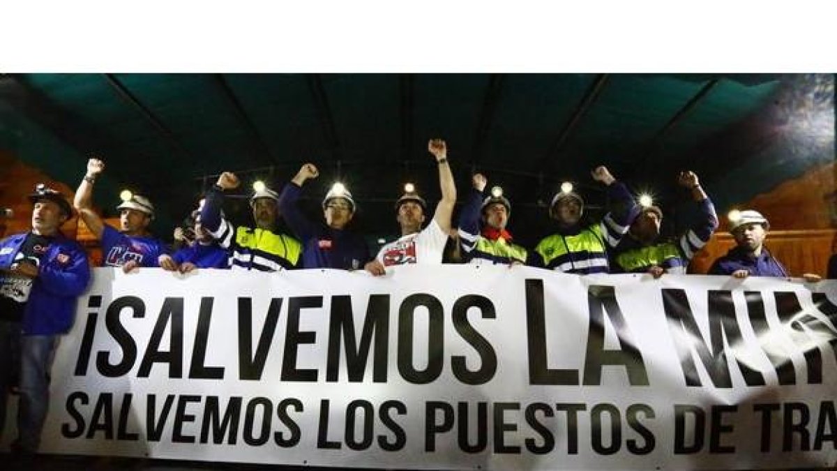 Mineros leoneses durante la última marcha negra en León