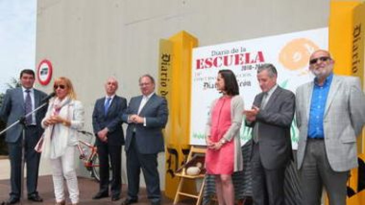 Pablo Lago, Isabel Carrasco, Fernando Valledor, Eduardo Fernández, Adriana Ulibarri, Emilio Gutiérre