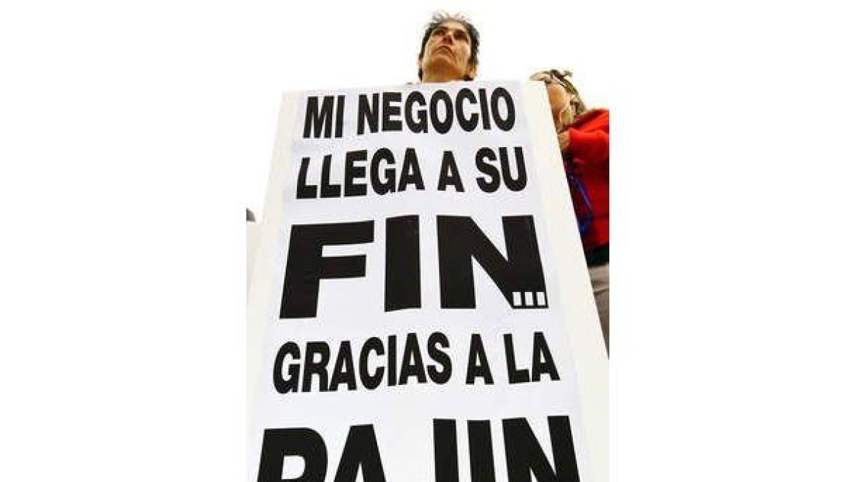 Los hosteleros hicieron patente su protesta en León.