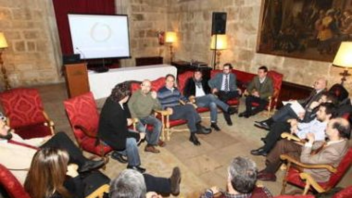 Un momento de la reunión de empresas de ayer.