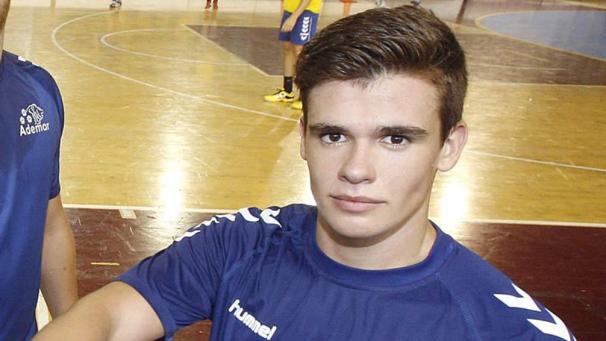 Mario López estará de baja entre cinco y seis meses.