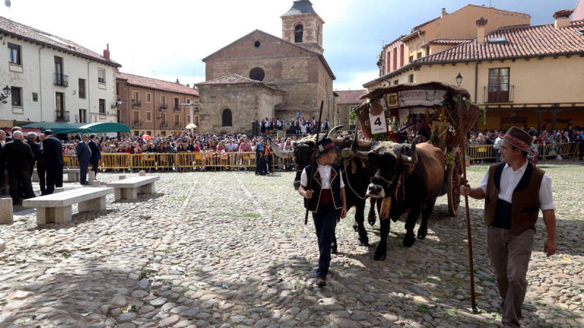 El carro de vacuno de Aguzo se hizo con el primer premio; además,su pareja de bueyes logro el galardón en su categoría.