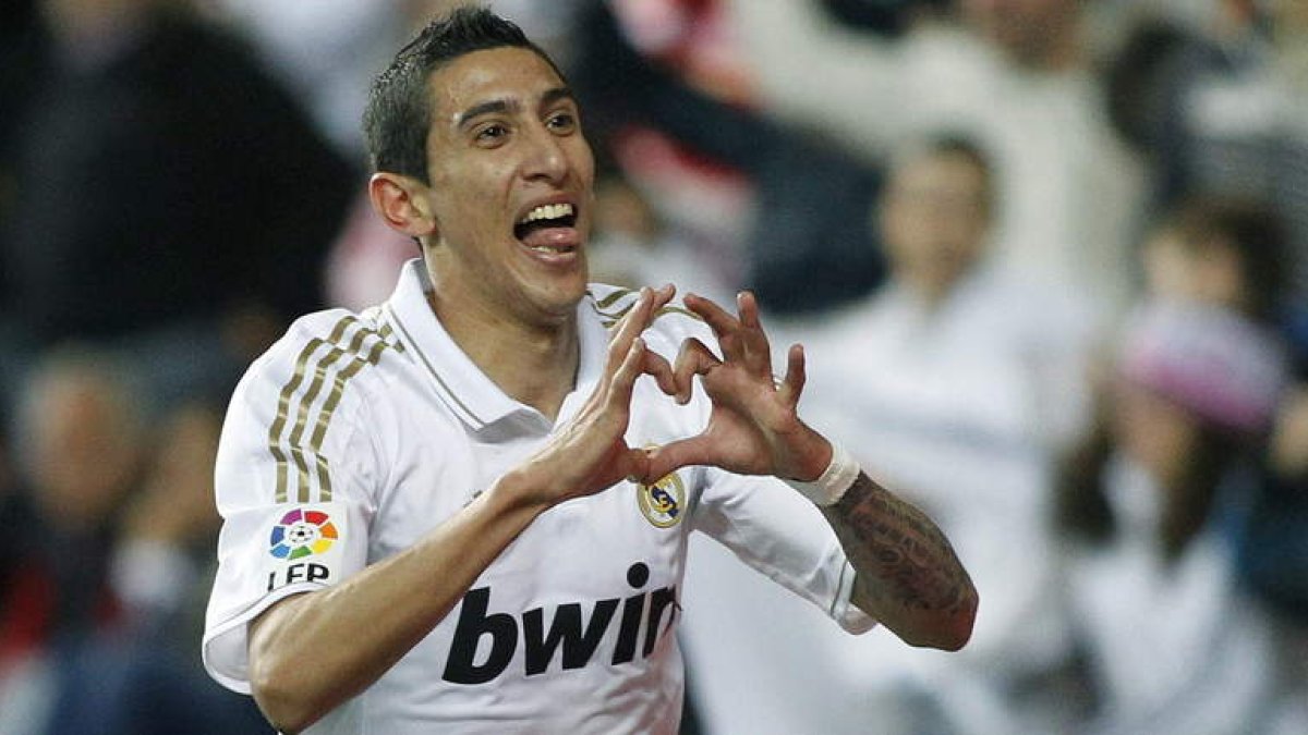 Di María celebra el gol que abrió la victoria blanca.