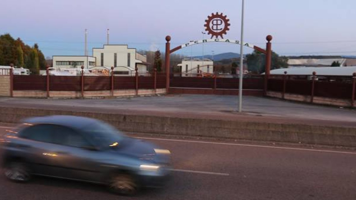 Instalaciones de Percasa en la carretera C-631 entre Ponferrada y Cubillos del Sil.