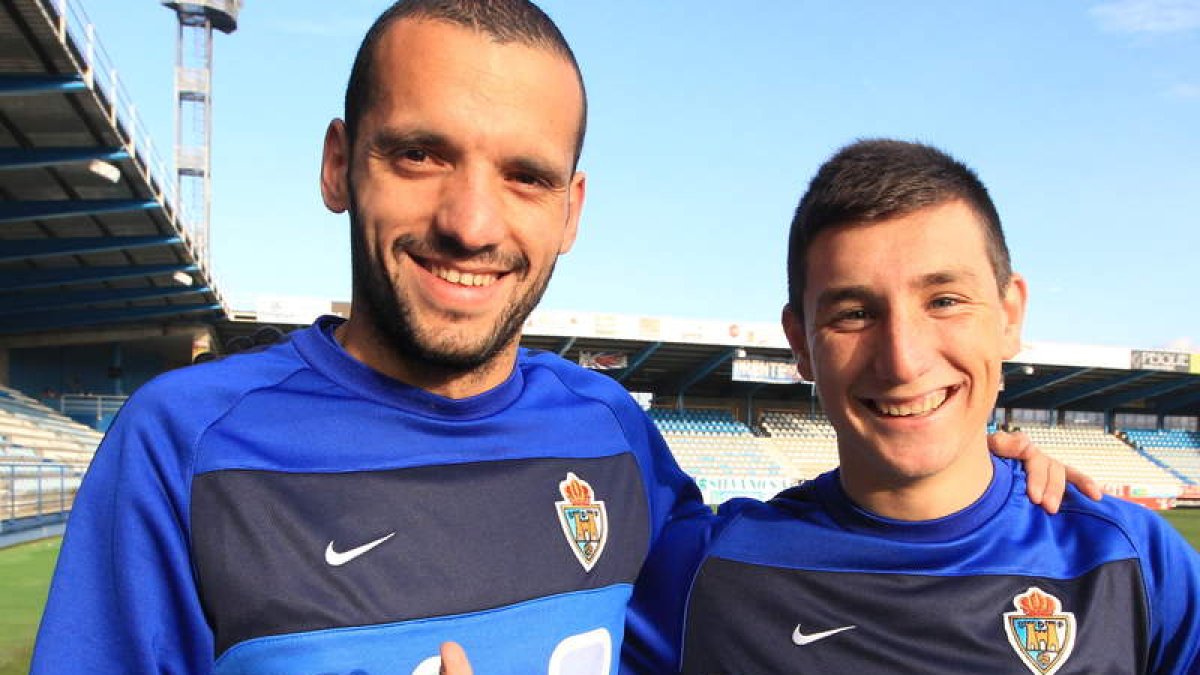 Yuri y Borjina Valle serán rivales esta tarde en Luarca.