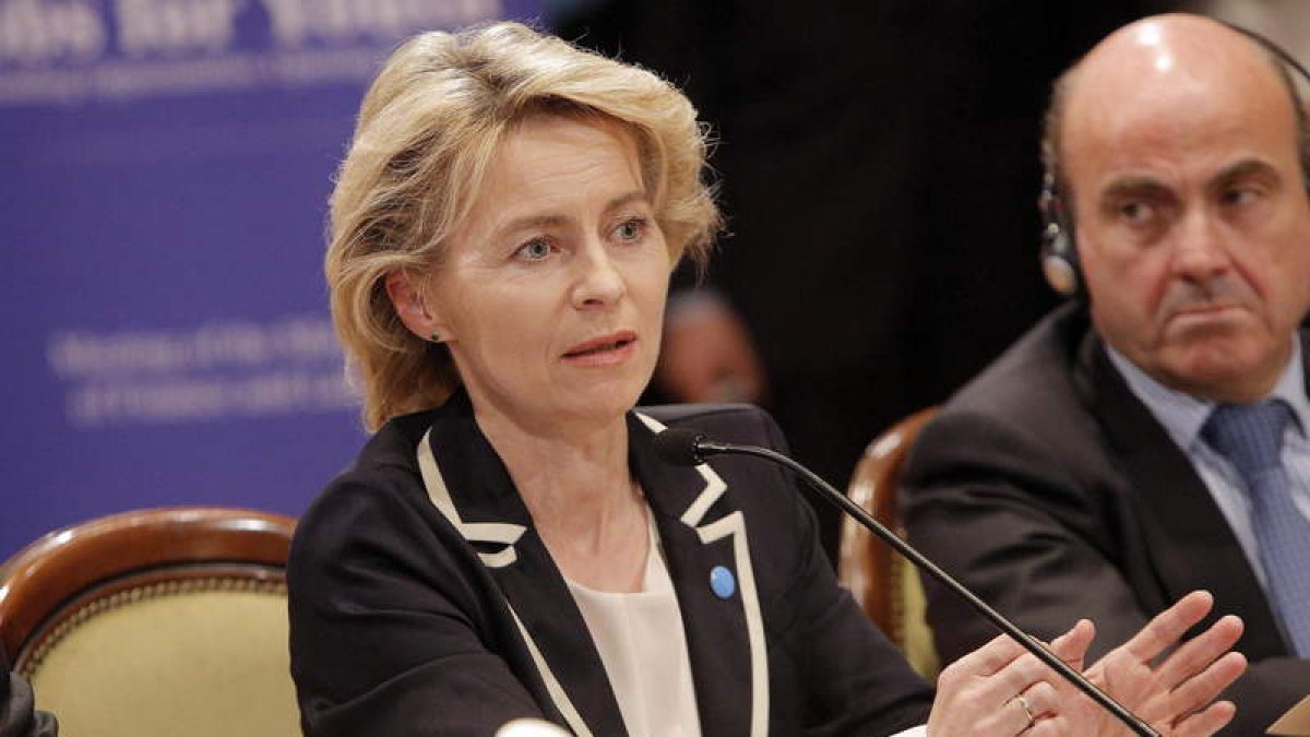 La ministra alemana de empleo y De Guindos, ayer en Roma.