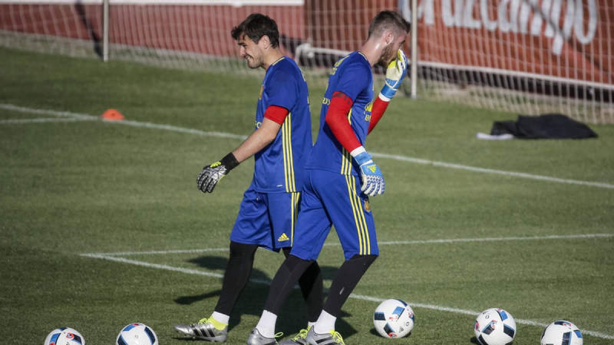 El debate en la portería entre Casillas y De Gea vuelve a estar abierto. NARANJO