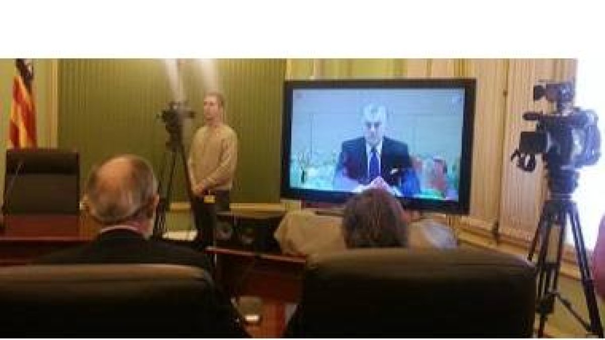 Videoconferencia de Bárcenas en el Parlamento balear.