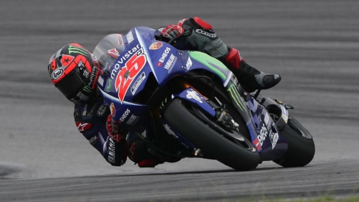 El catalán Maverick Viñales (Yamaha), en su vuelta rápida de hoy en Sepang (Malasia).