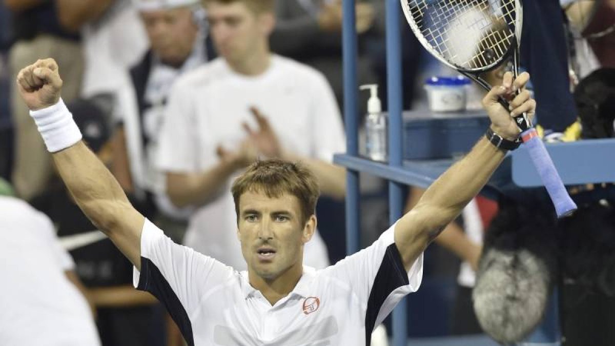 Tommy Robredo celebra su victoria.