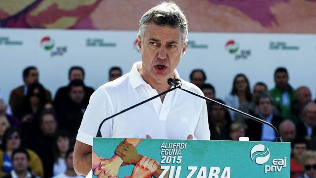 El lehendakari Iñigo Urkullu, durante su intervención en el Alderdi Eguna (Día del Partido) celebrado en la localidad Foronda, coincidiendo con las elecciones catalanas del 27-S.