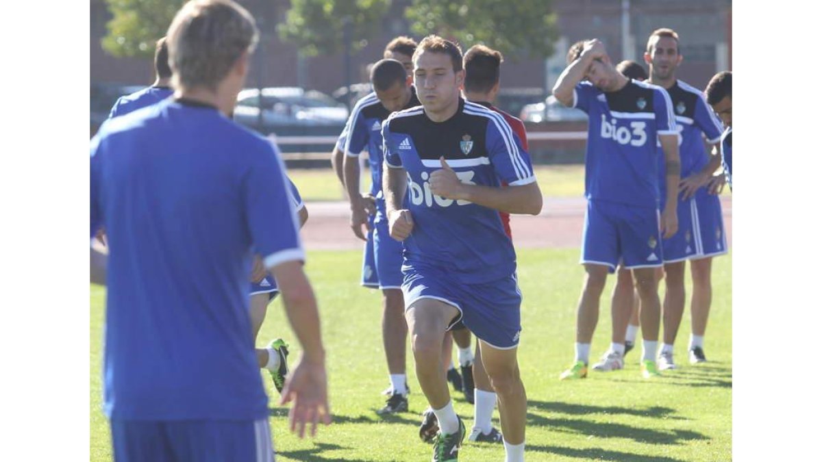 Alán Baró ya está recuperado de su lesión.