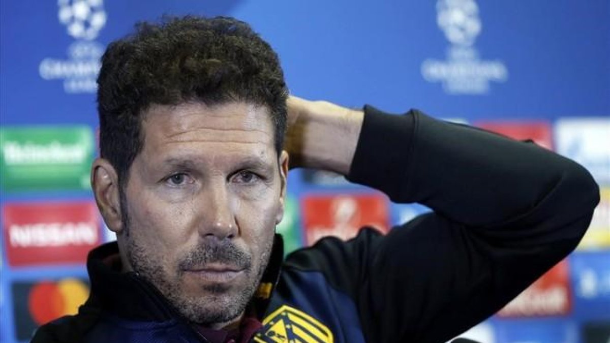 El entrenador del Atletico, Diego Pablo Simeone, durante la rueda de prensa de este martes en Rostov.
