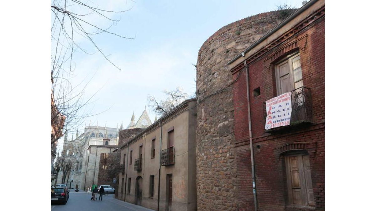 Inmueble que pretendían reconstruir en la zona de los Cubos.
