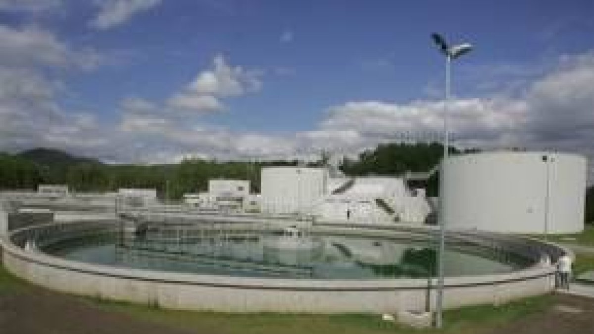 La depuradora de Villadepalos ha costado 63 millones de euros y funcionará en dos meses