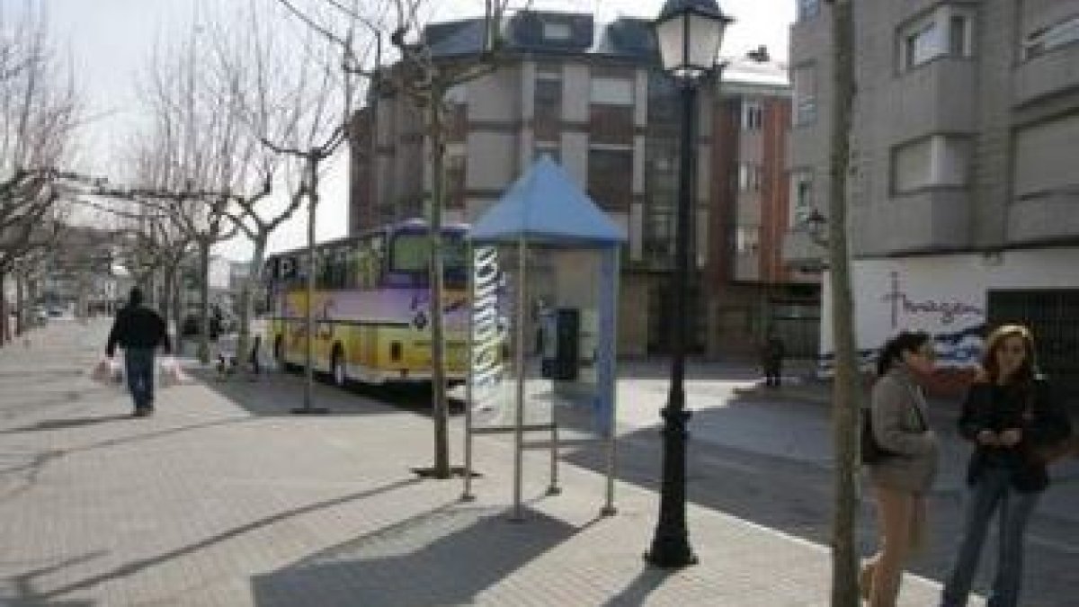 El alcalde vuelve a insistir en la petición de una estación de autobuses para Bembibre.
