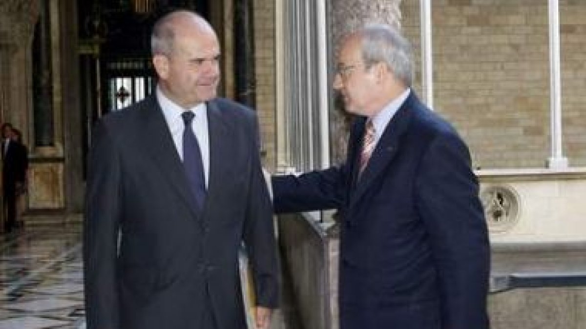 Chaves y Montilla se reunieron en Barcelona.