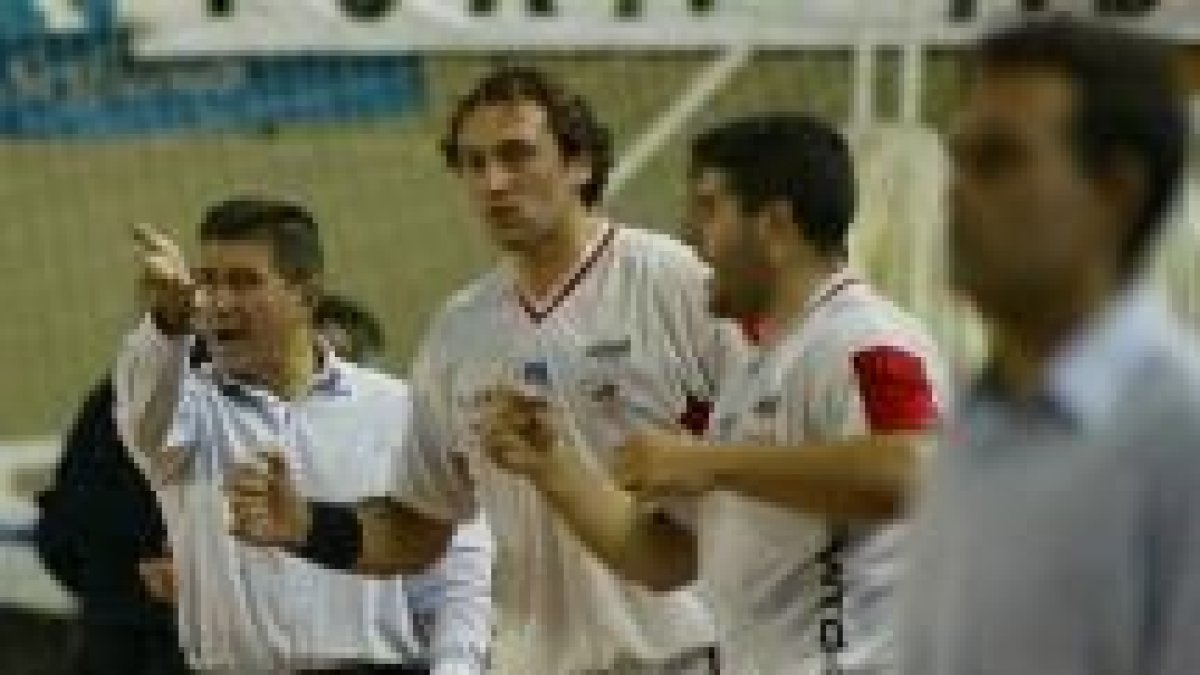 Metlicic fue uno de los jugadores más destacados en el ataque leonés ayer