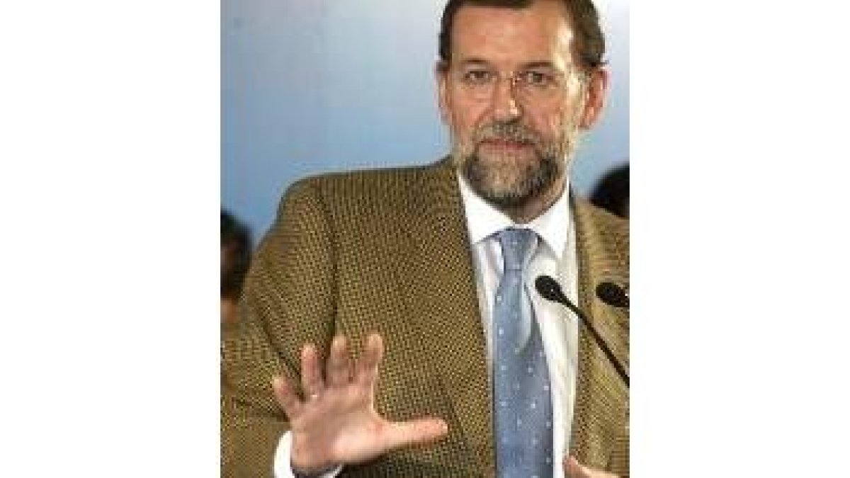 Rajoy se mostró de acuerdo con Zapatero en apariencia