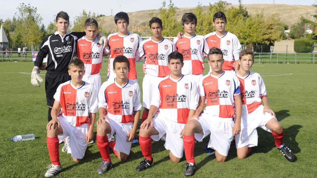 Formación del equipo del Puente Castro que milita en la 1.ª División Regional Cadete.