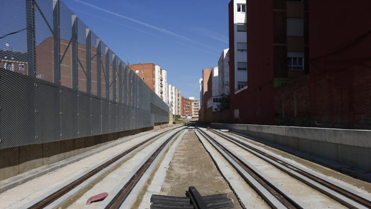 La obra de Feve, parada