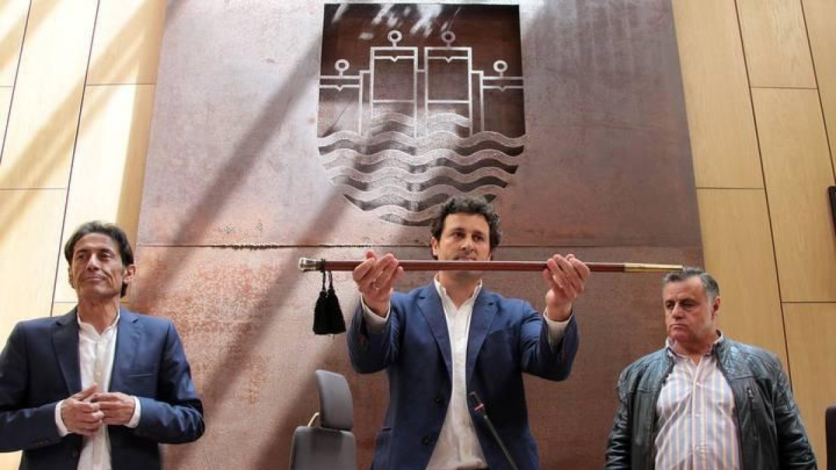 El 'popular' Manuel García, elegido alcalde de Villaquilambre (León), con los votos del PP, Ciudadanos, UPL y Vive Villaquilambre.