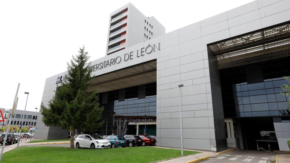 Fotografía de archivo del Hospital de León. MARCIANO PÉREZ