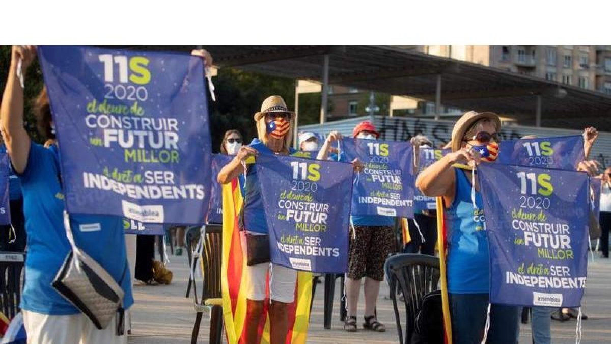 Asistentes a la manifestación independentista convocada el pasado sábado por la Asamblea Nacional Catalana. MARTA PÉREZ