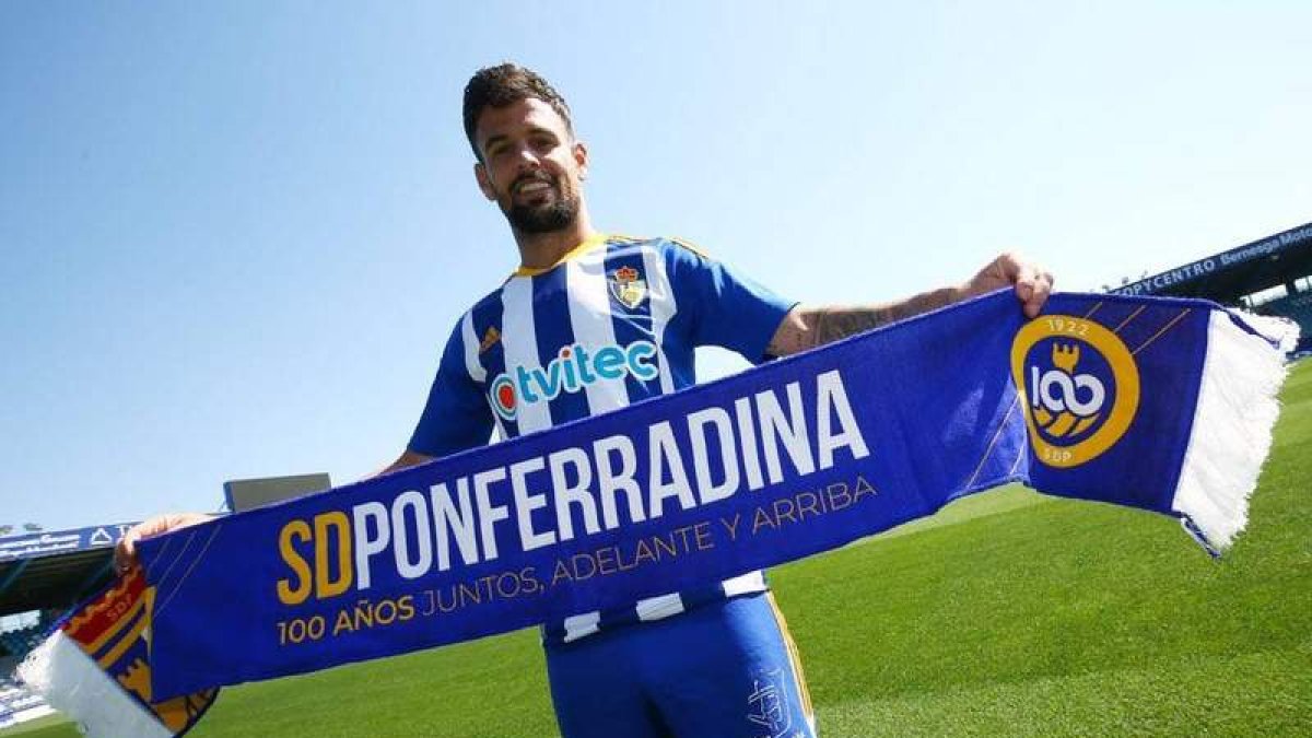 Moi Delgado, en su presentación como jugador deportivista. La segunda de su carrera. SDP