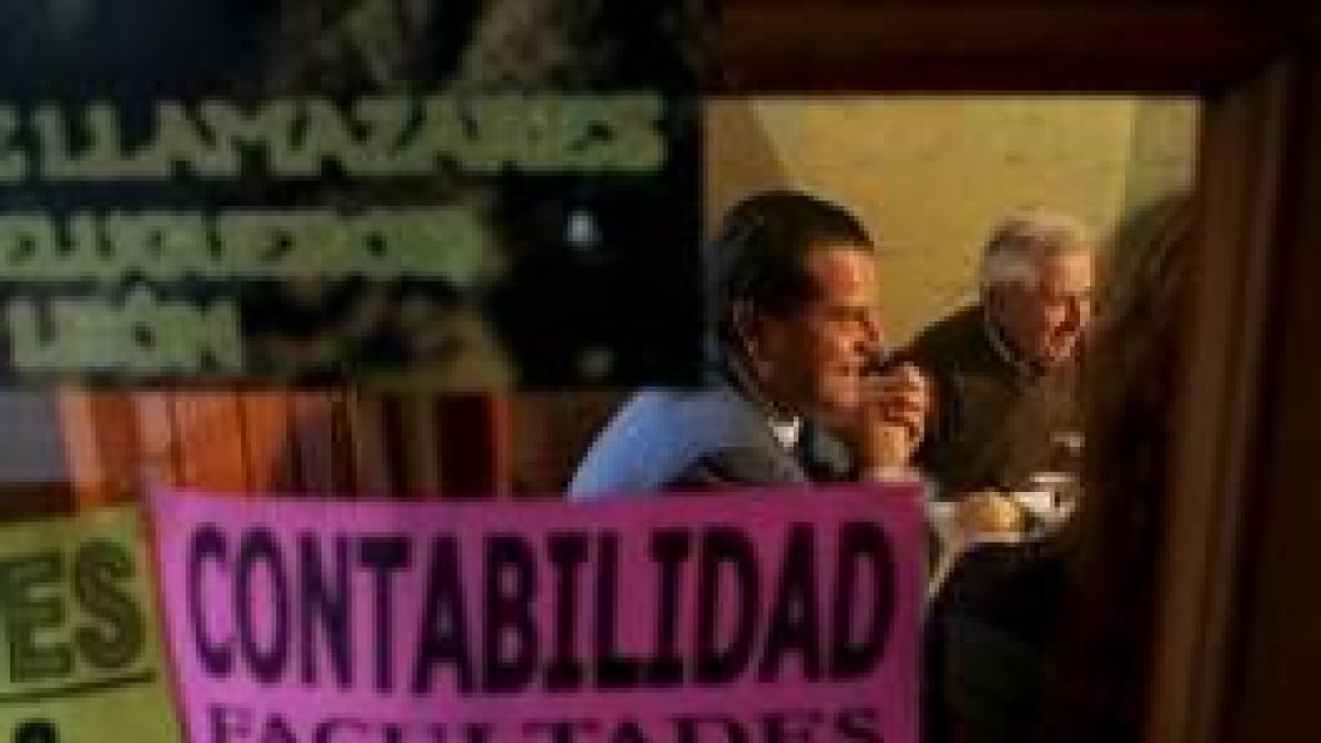 Amilivia se reunió con los comerciantes del entorno de Colón para conocer sus reivindicaciones