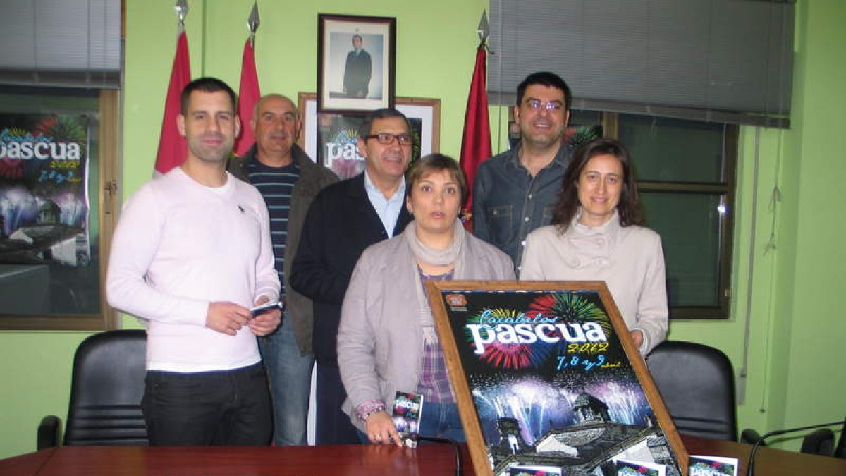 Canedo y su equipo presentaron ayer las fiestas de Pascua.