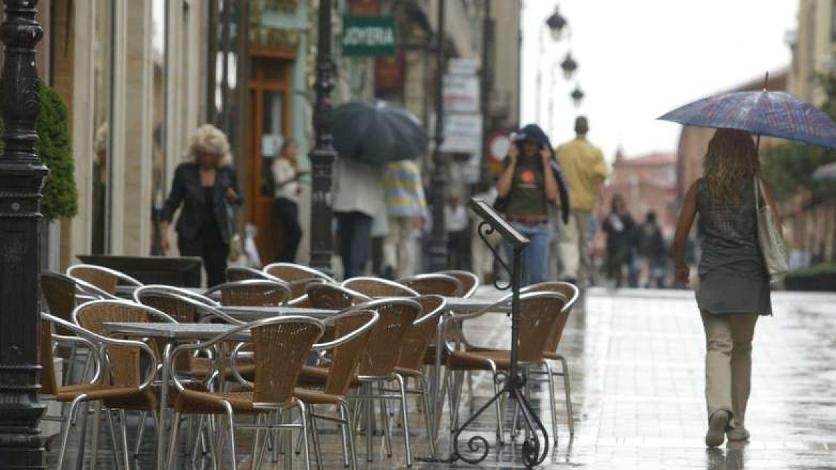 Las lluvias han puesto cerco a la ciudad de forma inusitada en el último mes.
