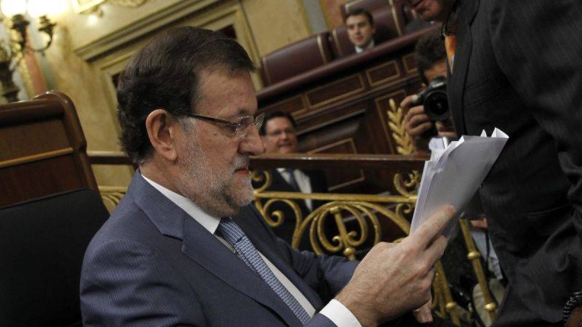 El presidente del Gobierno, Mariano Rajoy, al inicio de la sesión de control al Ejecutivo.