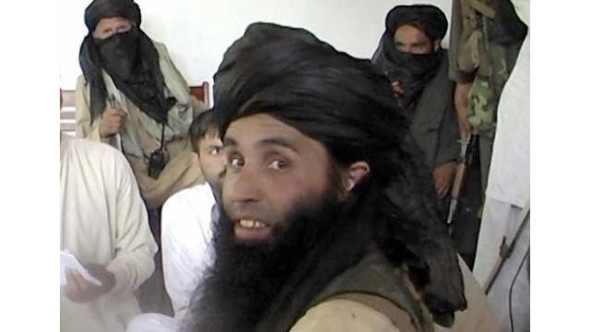 El 'maulana' Fazlulá, considerado el responsable del ataque a la escuela de Peshawar.