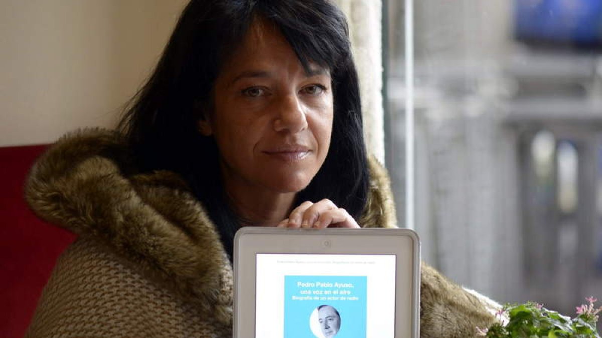 La periodista Elena Ayuso, nieta del actor radiofónico Pedro Pablo Ayuso