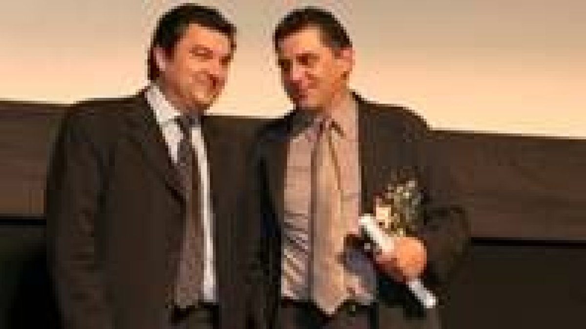 San Miguel, presidente del CDP, junto a José Luis Ramón