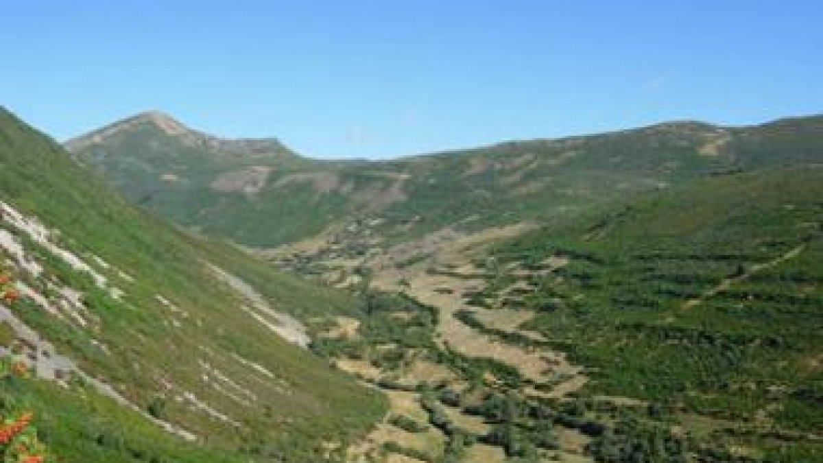 Panorámica de la montaña de Omaña.